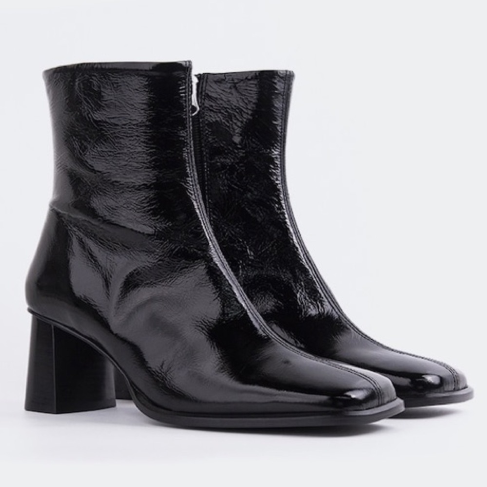 NEW! L’Intervalle Black Patent Leather Swan Ankle Boot Side Zip Women’s 40/ 9.5M